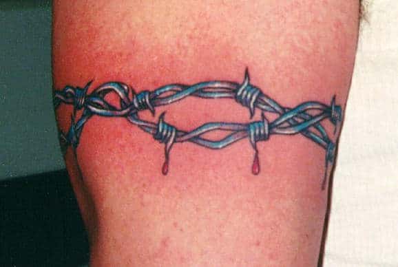 Tatuaje de espinas arrepentimiento eliminación 